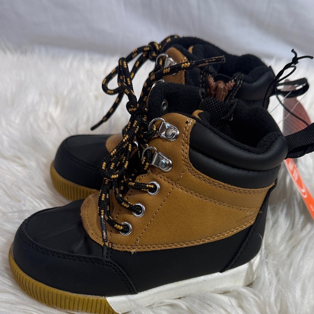 NWTKids Black and Tan Insulated Winter Boots - Temperature Rated, Skid Resistant - Picture 3 of 9
